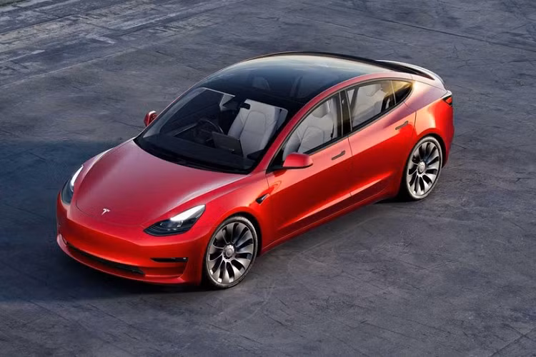  Tesla Model 3 và Model Y Như đã nhắc ở trên, hãng Tesla không nêu rõ doanh số của các mẫu xe ở từng thị trường. Chỉ biết rằng, trong năm 2022, đã có tổng cộng 1.247.146 chiếc Tesla Model 3 và Model Y được bán cho khách hàng toàn cầu. Theo trang Good Car Bad Car, trong năm ngoái, hãng Tesla đã bán được 195.698 chiếc Model 3 cho khách hàng Mỹ.