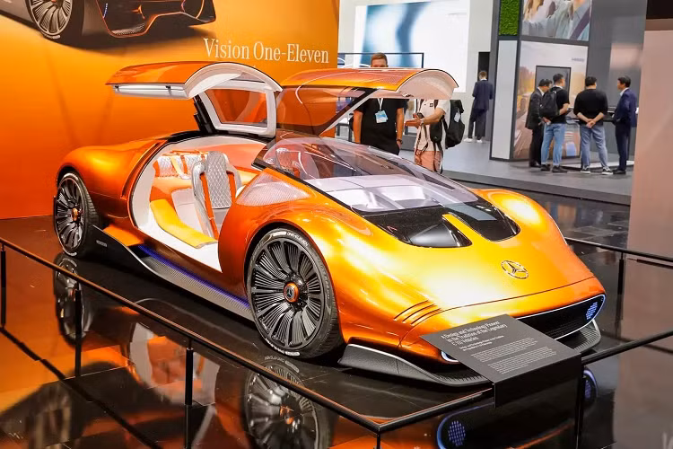 Mercedes Vision One-Elevenn hoai co, ngap cong nghe va sieu manh