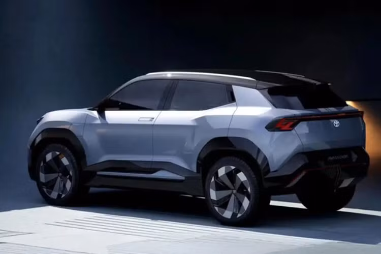 Dự kiến, giá xe Toyota Urban Crossover 2024 sẽ có mức khởi điểm khoảng 32.000 bảng (983,3 triệu đồng). Urban Crossover nằm trong dải sản phẩm 5 mẫu ô tô điện được hãng xe Nhật giới thiệu từ nay tới 2025.