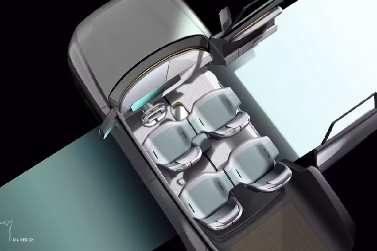 Các vật liệu bên trong khoang nội thất được lên tông màu sáng trung tính, thân thiện với môi trường như len, gỗ, nhựa tổng hợp tái chế. Đặc biệt 4 ghế ngồi có phần tựa đầu độc đáo kết từ sợi. Trần xe cũng sở hữu cửa sổ Panorama ngăn đôi theo chiều dọc xe.