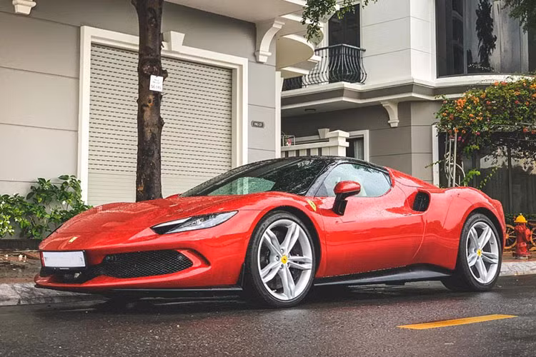 Ferrari 296 GTS hon 23 ty dong cua dai gia Bac Lieu ra bien so