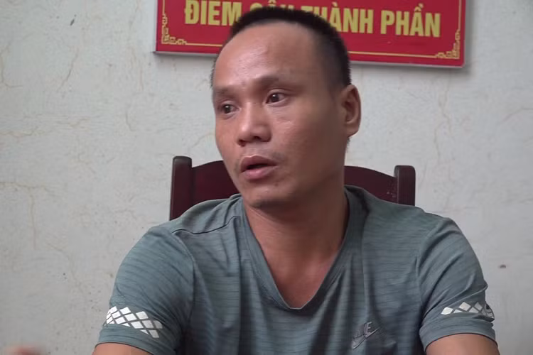 Vụ bị can tự tử trong phòng tạm giam: Lời khai hai người cùng phòng? Vu bi can tu tu trong phong tam giam: Loi khai hai nguoi cung phong?