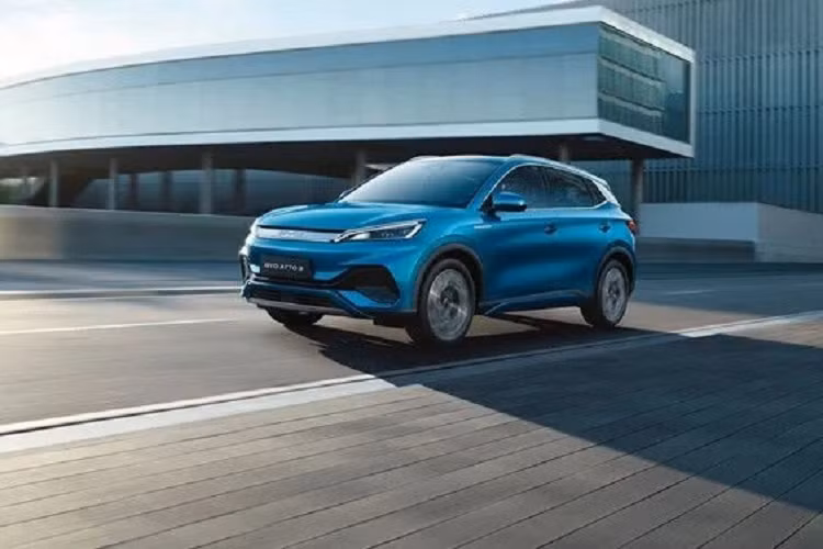 Về khả năng vận hành, mẫu SUV mang thương hiệu Togg sẽ được phát triển dựa trên cơ sở gầm bệ dành riêng cho ô tô điện. Xe có 2 phiên bản, trong đó bản tiêu chuẩn sử dụng 1 mô-tơ điện với công suất tối đa 200 mã lực và bản cao cấp sử dụng 2 mô-tơ điện với tổng công suất 400 mã lực.