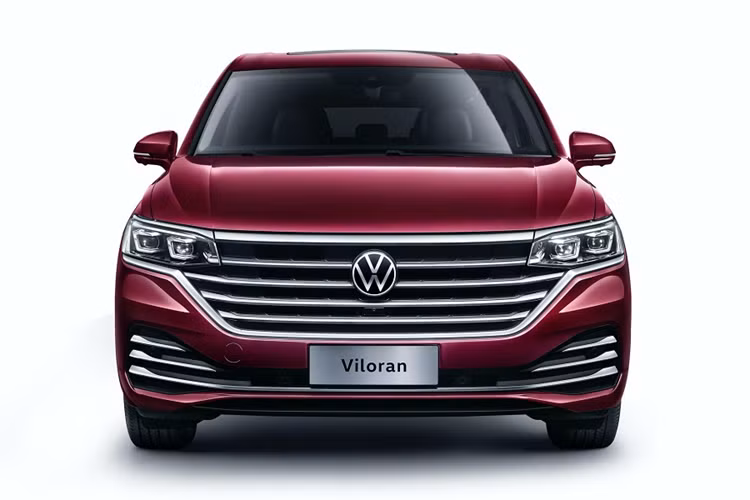 Ở phiên bản tiêu chuẩn, xe sẽ có công suất 184 mã lực và 320 Nm mô men xoắn. Bản cao cấp hơn công suất tối đa tăng lên 217 mã lực, mô men xoắn cực đại 350 Nm. Tất cả phiên bản đều được được trang bị hộp số tự động ly hợp kép 7 cấp và hệ dẫn động cầu trước.