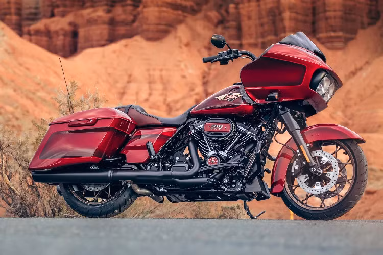Kể từ thập niên 1980 tới nay, mỗi 5 năm Harley-Davidson sẽ tung ra series đặc biệt nhằm kỷ niệm ngày sinh nhật của hãng. Nếu tính từ những ngày đầu tiên hình thành ý tưởng về chiếc xe hai bánh có gắn động cơ nhỏ vào năm 1903 đến nay thì Harley-Davidson tròn 120 tuổi.