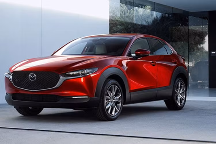 Bản 1.5L Premium tăng 8 triệu đồng. Giá xe Mazda CX-3 hiện tại đang dao động từ 524 - 644 triệu đồng. Ngày 11/12, Mazda Việt Nam cũng cập nhật giá bán mới của CX-30 với mức tăng 25 triệu đồng ở cả hai phiên bản.