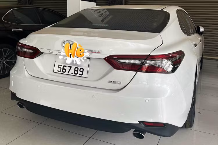 Việc giá trị của xe tăng lên đáng kể là điều dễ hiểu, bởi đối với những người kinh doanh hay chơi biển số đẹp thì biển ‘san bằng tất cả” hay biển tứ quý, ngũ quý luôn được ưa chuộng bởi nó mang lại sự may mắn, tiền tài cho chủ sở hữu.