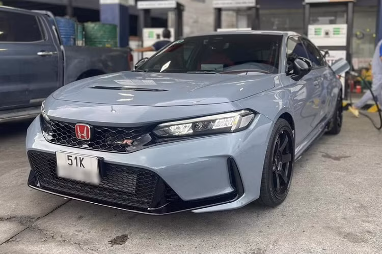 Honda Civic Type R 2023 “uong xang nhu nuoc”, day binh chay chi 240km-Hinh-2