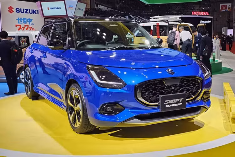 Nhiều khả năng Suzuki Swift thế hệ mới sẽ chính thức ra mắt và bán trên thị trường vào năm sau.