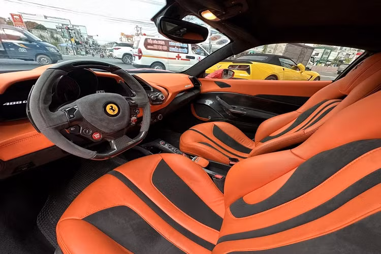 Hiện tại, chiếc siêu xe Ferrari 488 GTB độ body kit Misha Designs của đại gia Bình Dương đang được chào bán lại với mức giá 13 tỷ đồng, đã bao gồm 3 tỷ đồng cho tiền độ, trước đó, xe được 1 showroom ở Hà Nội chào bán tận 14,5 tỷ đồng.
