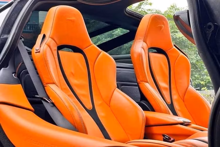 Câu hỏi lúc này đề ra là bạn thích xe mới, phong cách doanh nhân hay chủ tịch thì 2 chọn mẫu SUV và sedan, còn nếu cần sự cá tính, thể hiện với đám đông, rõ ràng, siêu xe McLaren 720S là 1 sự lựa chọn không thể hợp lý hơn.