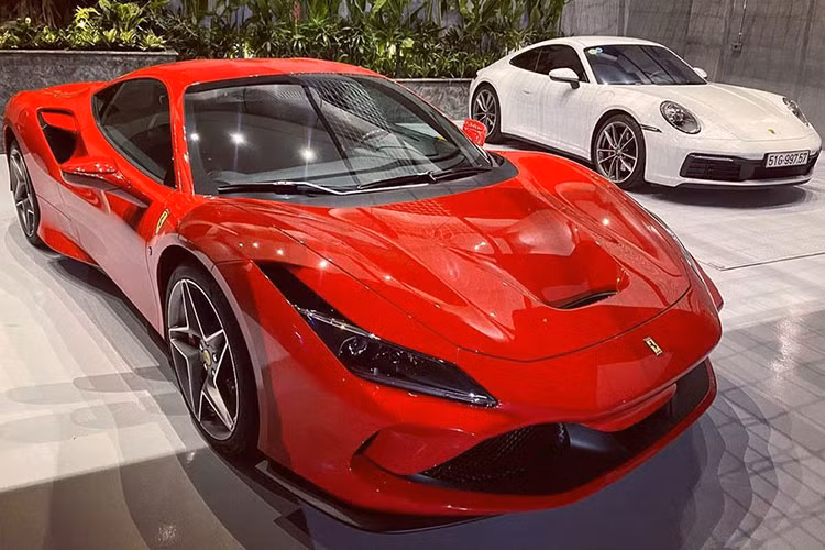 Minh Nhua tau Ferrari F8 Tributo gan 30 ty dong cua Cuong Do la-Hinh-10