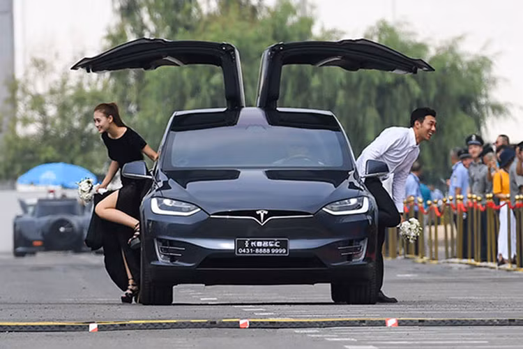 Tesla 
