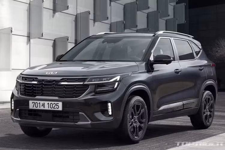 Bên cạnh đó, Kia Seltos 2024 bản Prestige cao cấp sẽ được trang bị núm xoay chuyển số tại cụm điều khiển trung tâm và lẫy chuyển số gắn vô lăng thay cho cần số truyền thống. Loại trang bị này trước đây chỉ được dùng trên các mẫu xe cao cấp hơn của hãng như Sorento và Carnival.