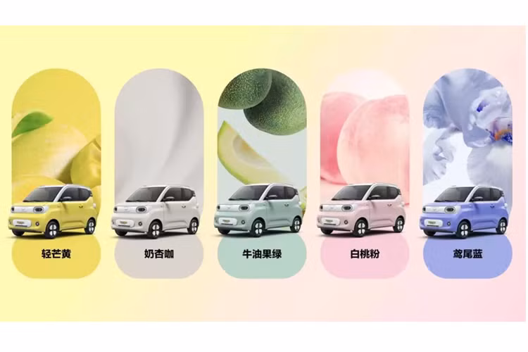 Những bức ảnh do Wuling Motors tung ra về mẫu xe Hongguang Mini EV bản Macaron cho thấy, chiếc xe mới này được kết hợp cùng với thương hiệu nổi tiếng SmiletWorld để tạo ra năm chiếc xe vui nhộn Smiley đầy màu sắc.