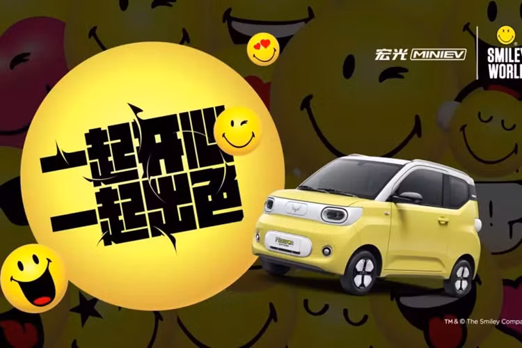 Còn ở tại Trung Quốc, xe đã được SAIC-GM-Wuling lên kế hoạch kỹ lưỡng để bổ sung phiên bản mới, 1 trong số đó đã lộ diện, đó là Wuling Hongguang Mini EV bản Macaron mới với những sự điều chỉnh nhẹ ở thiết kế, màu sắc nhưng đáng tiếc, hệ truyền động vẫn giữ nguyên.