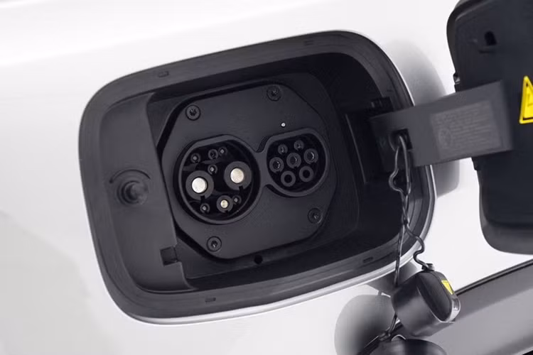 Trong quý một, hai và ba, doanh số bán các mẫu xe của Great Wall Motors sử dụng năng lượng mới lần lượt là 12,64%, 21,86 % và 22,37%, cho thấy xu hướng cải thiện qua từng quý và kết quả của chiến lược dài hạn đang bắt đầu gặt hái quả ngọt.