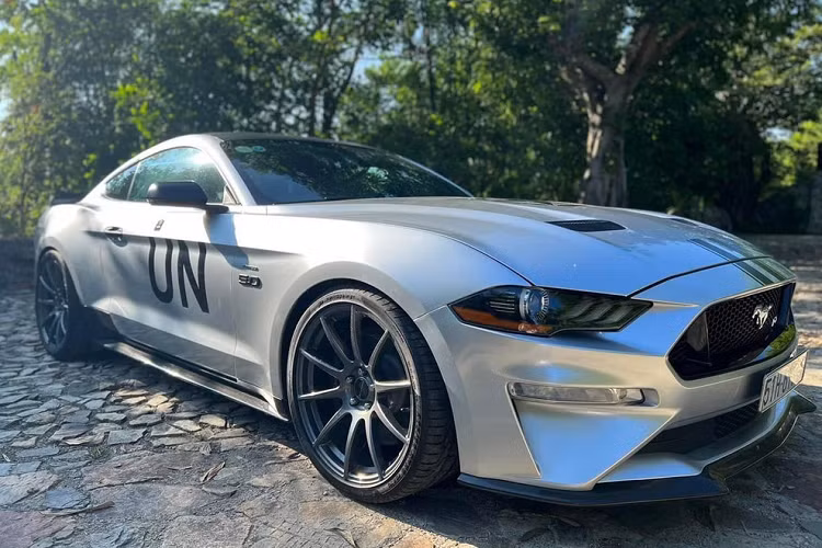 Tháng 6/2022, chiếc Hennessey Heritage Edition Mustang đặc biệt xuất hiện trong garage của ông Đặng Lê Nguyên Vũ đã gây bất ngờ với nhiều người, dựa vào các thông tin trước đó chỉ có đúng 1 chiếc xe được mang về nước, vì thế, nhiều người tin rằng đây chính là chiếc xe Hennessey Heritage Edition Mustang đầu tiên về Việt Nam.