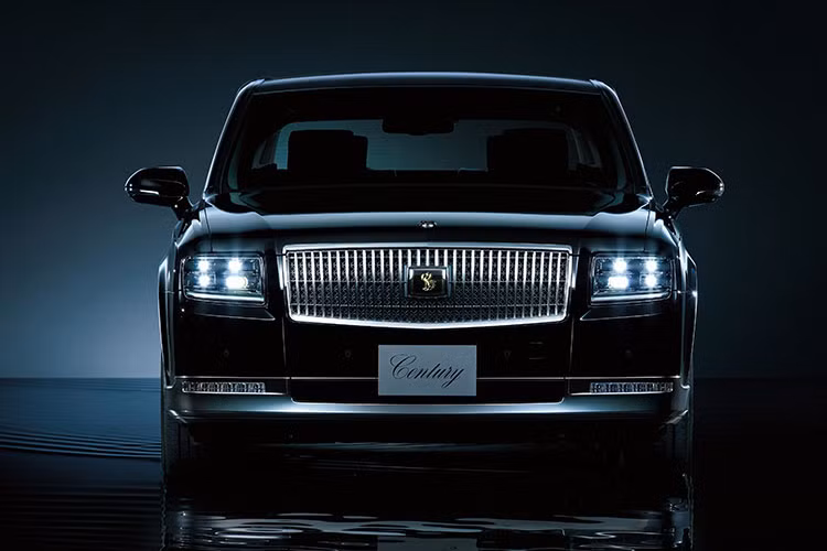 Mức giá xe Toyota Century SUV 2024 được đồn đoán sẽ rẻ hơn Lexus LX 600 Executive vốn có giá 18 triệu Yên (khoảng 2,97 tỷ đồng) ở Nhật Bản. Khác với sedan hạng sang Toyota Century, mẫu SUV này nhiều khả năng sẽ được bán ở một số thị trường ngoài Nhật Bản.