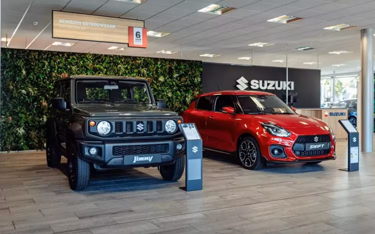 Suzuki khong muon chia se Jimny va Swift voi doi tac “ruot” Toyota