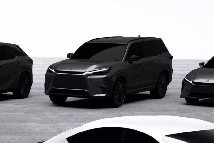 Dòng Lexus TX mới dự kiến sẽ dài và rộng tương đương Grand Highlander. Nhờ đó, 6 chỗ ngồi trên xe sẽ thoải mái hơn và sang trọng hơn so với RX L cũ. Chiếc xe sẽ được phân bố chỗ ngồi theo 2-2-2. Hàng ghế trước, nơi có bệ tỳ tay sẽ có thêm một loạt các nút để điều khiển các chức năng khác nhau của xe trên bảng điều khiển trung tâm.
