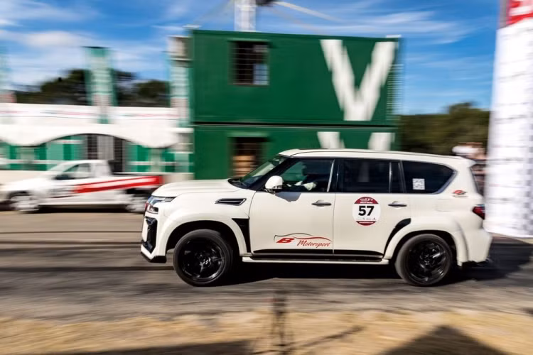 Nissan Patrol được trang bị tiêu chuẩn động cơ V8 hút khí tự nhiên, dung tích 5,6 lít có công suất 399 mã lực (298 kW) và mô-men xoắn cực đại 413 lb-ft (560 Nm). Để nâng cấp sức mạnh cho mẫu SUV này, BB Motorsport đã bổ sung một bộ siêu nạp, nhờ đó mà sức mạnh động cơ được nâng lên thành 531 mã lực và 772 Nm.