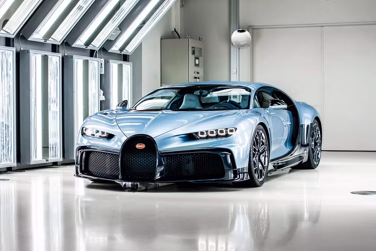 Theo kế hoạch ban đầu, Chiron Profilée sẽ là một trong những biến thể của dòng Chiron, vốn chỉ được sản xuất giới hạn 500 chiếc cho tất cả các phiên bản.