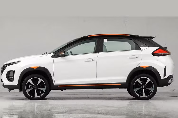 Chery Tiggo 3x 2023 mới ra mắt tại Trung Quốc. mẫu xe SUV OMODA 3 mới trên thực tế là phiên bản dành cho thị trường quốc tế của mẫu xe Chery Tiggo 3x vừa ra mắt phiên bản mới ở Trung Quốc vào hôm 19/5/2023 vừa qua. Hình ảnh chụp nội thất cho thấy chiếc OMODA 3 này dành cho thị trường Trung Đông.