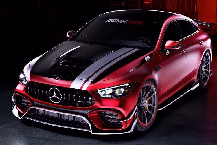 RENNtech đã giới thiệu bản nâng cấp cho chiếc coupe 4 cửa Mercedes-AMG GT63 với tên gọi RIIX (arr-three-ex) là sự kết hợp giữa sức mạnh hàng đầu cũng gói nâng cấp khí động học. Ngoại hình Mercedes-AMG GT63 được RENNtech nâng cấp với bộ bodykit hầm hố hơn thuộc gói trang bị khí động học có chất liệu carbon. Mercedes-AMG GT63 có huy hiệu "RIIIx" đặt ở phía sau tạo điểm nhấn.