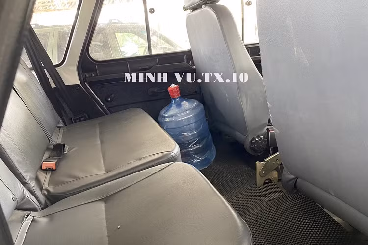 Nguyên nhân UAZ rời đi là vì không hưởng trọn ưu đãi thuế 0% giữa Việt Nam và Nga được ký tháng 10/2016 dẫn đến giá xe bị đẩy lên cao hơn dự kiến đến 100 triệu đồng, điều này khiến khách hàng Việt không mặn mà gì lắm với các sản phẩm của thương hiệu 'U-oát'.