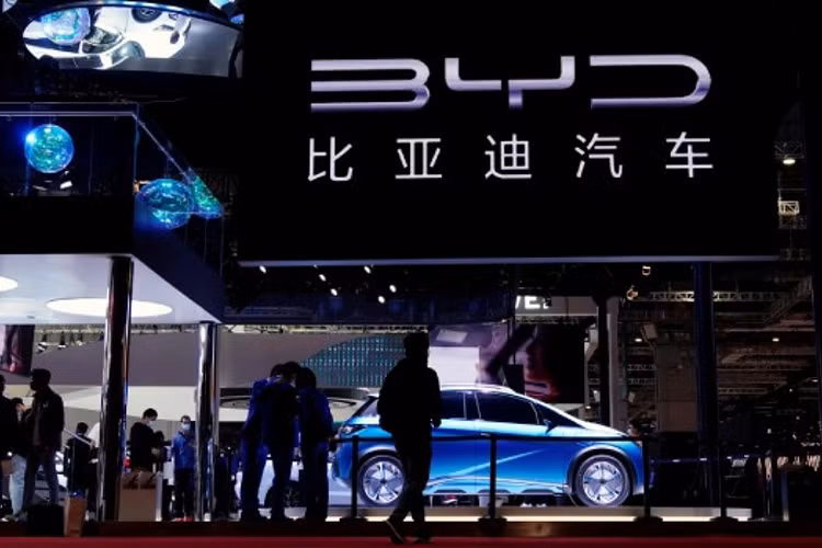 BYD sap ban oto dien tai Viet Nam lap doanh so khung