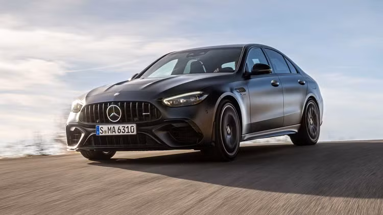 Dong co V8 se bi khai tu tren Mercedes-AMG C63 va E63