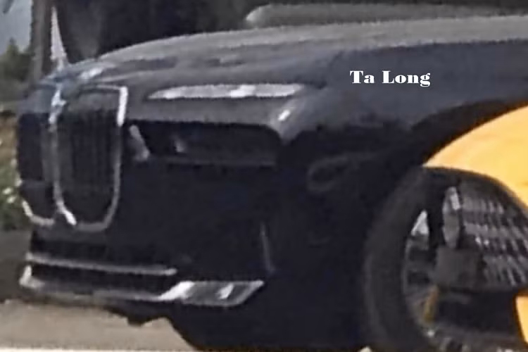 Với những trang bị tận răng có thể khiến 2 đối thủ chính là Audi A8L và Mercedes-Benz S-Class đau đầu, khách hàng Việt rất mong chờ BMW 7-Series 2023 mới sẽ sớm về nước. Không phụ lòng mong chờ, cuối cùng, chiếc sedan hạng sang cỡ lớn BMW 7-Series 2023 cũng đã có mặt tại Việt Nam