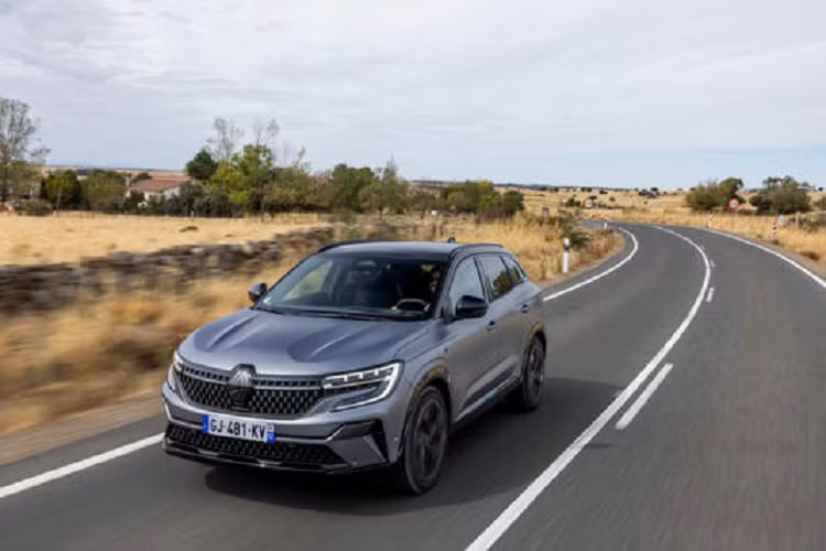 Quy trình thử nghiệm Renault Austral khắt khe và khắc nghiệt nhưng không có nghĩa là thành phẩm khi bàn giao đến tay khách hàng sẽ không bị hỏng hóc hay có thể chạy được quãng đường hơn 1,6 triệu km.