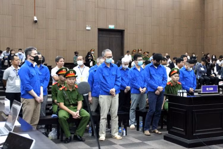 Du an cao toc Da Nang - Quang Ngai hu hong, cuu TGD VEC khai gi?