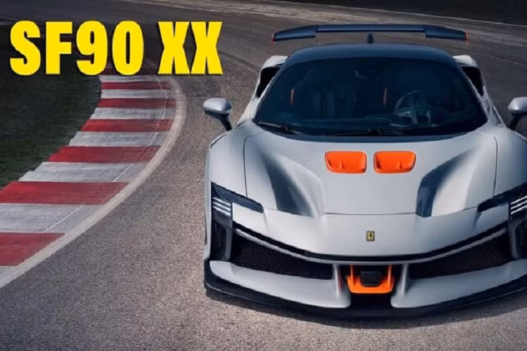 Nâng cấp cánh gió sau giúp siêu xe Ferrari SF90 XX 2024 mới tăng lực ép xuống mặt đường lên con số 530 kg khi xe chạy ở tốc độ 240 km/h, nhiều hơn con số 390 kg ở cùng tốc độ trên SF90 Stradale tiêu chuẩn.