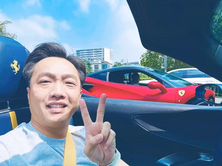 Minh Nhua tau Ferrari F8 Tributo gan 30 ty dong cua Cuong Do la-Hinh-6