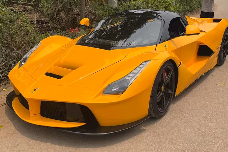 Nhet TV khoe chi 1 ty dong che Ferrari LaFerrari, nhan y kien trai chieu