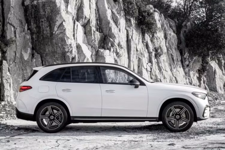 Mercedes-Benz GLC 2023 du kien cao nhat 2,9 ty dong tai Viet Nam?-Hinh-2