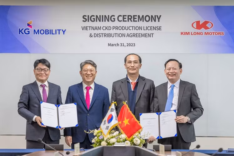 Các mẫu xe KG Mobility xuất khẩu sang Việt Nam trong năm 2024 là Tivoli, Korando và Torres. Còn Rexton mới, Rex Sports mới và Rexton Sports Kahn mới sẽ được xuất khẩu từ năm 2025.