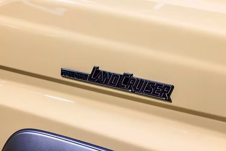 Như vậy, dòng Toyota Land Cruiser tại Nhật Bản hiện có 3 thành viên là Land Cruiser 300 Series, Land Cruiser Prado 250 Series và Land Cruiser 70 Series.