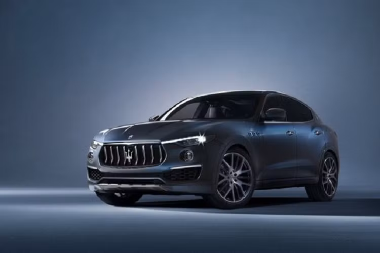Có tin đồn cho rằng, Maserati đang phát triển một gói pin công suất cao, có thể được giới thiệu trên mẫu sedan Quattroporte Folgore thế hệ tiếp theo. Dự kiến nó sẽ được ra mắt vào năm 2024 và một năm sau sẽ tới Levante Folgore.