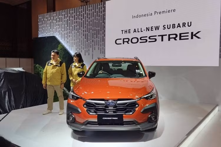 Trong sự kiện Tuần lễ Ô tô Jakarta 2023 diễn ra vào hôm 10/3 vừa qua, hãng Subaru đã chính thức giới thiệu mẫu xe Crosstrek với khách hàng Indonesia. Subaru Crosstrek 2023 mới là mẫu SUV cỡ B được phân phối để thay thế XV cũ ở thị trường Đông Nam Á này.