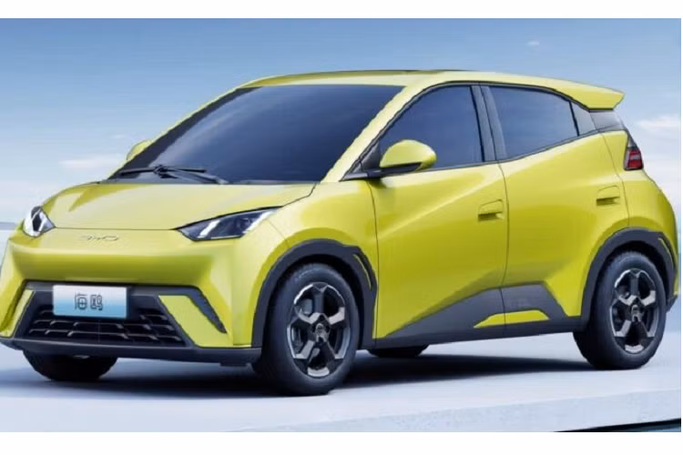 Một số bức ảnh chụp lại trước đó cho thấy, chiếc xe ôtô điện BYD Seagull được hoàn thiện với một số loại màu nổi bật nư trắng, hồng, vàng, xanh lục và mới nhất màu be.