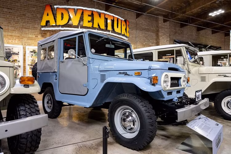 Đáng chú ý, Bảo tàng Di sản Land Cruiser còn ứng dụng công nghệ tham quan 3D thực tế ảo mới, cho phép du khách có thể tham quan mọi ngóc ngách của bảo tàng, xem từng mẫu vật ngay tại nhà, thông qua các ứng dụng trực tuyến mà không cần phải đến tận Utah để có thể chiêm ngưỡng những chiếc Land Cruiser hấp dẫn này.