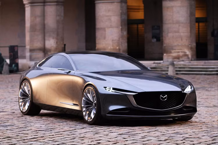 Trước đó, tạp chí Best Car của Nhật Bản đã cho rằng Mazda6 thế hệ mới sẽ thoát khỏi hình dáng sedan truyền thống, thay vào đó là mẫu Coupe 4 cửa thừa hưởng ngôn ngữ thiết kế Kodo đỉnh cao. Dự kiến Mazda6 thế hệ mới sẽ ra mắt vào năm 2025.