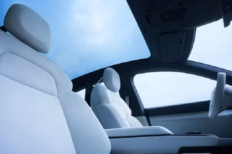 Tuy nhiên, Liên minh này lại không đề cập quá nhiều vào chiếc xe Afeela Sedan tại CES 2023 này. Thay vào đó hãng đưa ra ý tưởng về một hệ sản phẩm, cùng với tầm nhìn về tương lai.