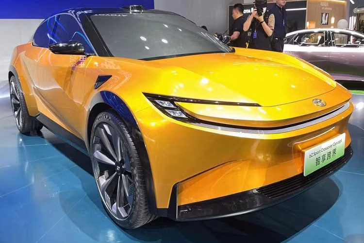 Cụ thể mẫu xe ý tưởng Toyota bZ Sport Crossover Concept oàn toàn mới này là màn hợp tác giữa giữa Toyota và BYD, 1 tập đoàn xe hàng đầu Trung Quốc. Những chiếc xe concept được xem như là bản xem trước của xe sản xuất đại trà.