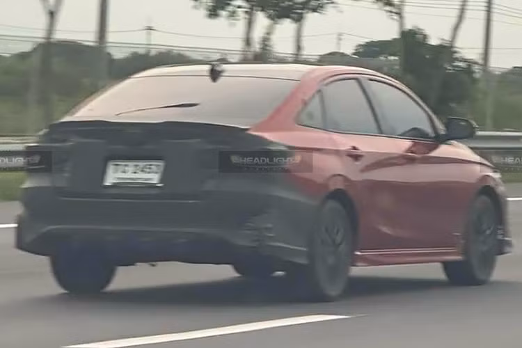 Toyota Vios GR Sport 2024 lan banh tai Thai Lan, lieu co ve Viet Nam?
