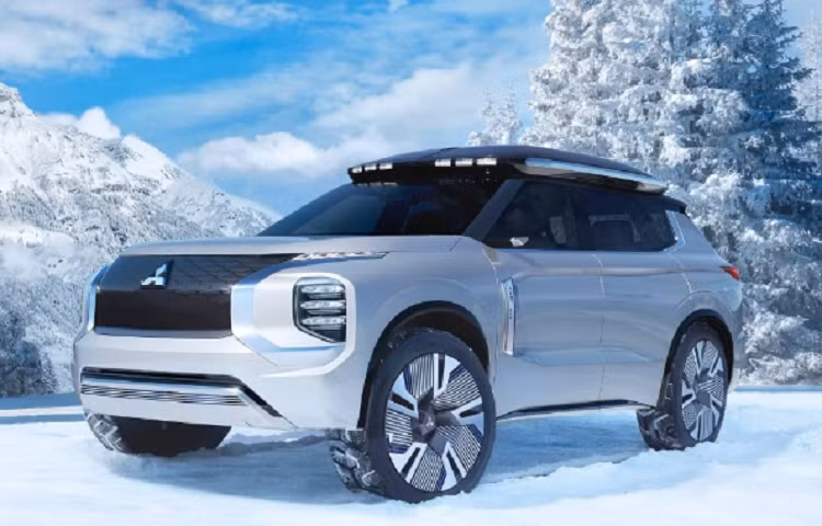 Mitsubishi “nha hang” minivan dien, lay cam hung tu Pajero va Outlander